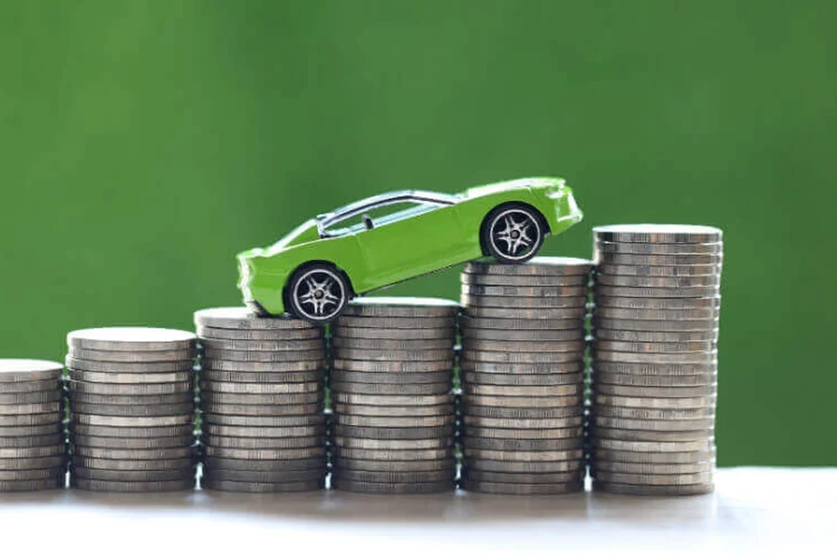 Gifting a Car vs Selling for 1 in Florida Which Option